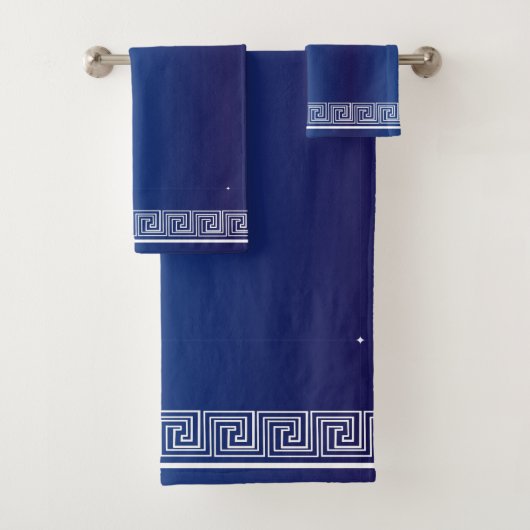 White Grecian Frieze Design Navy Blue Badhandtuch Set (Insitu)