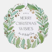 White Greenery Wreath Frohe Weihnachten Ornament Karte (Vorderseite)