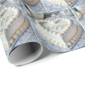 White Heart Cake For Engagement Geschenkpapier (Rolleneckpunkt)