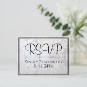 White Hearts & Peony Reflections Wedding RSVP Postkarte (Stehend Vorderseite)