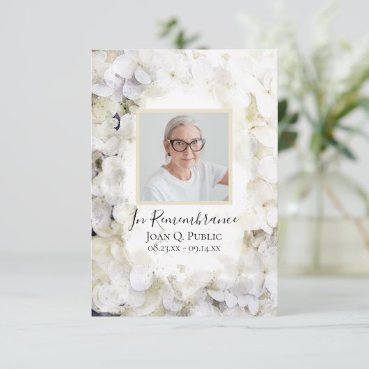 White Hydrangea Blume Wasserfarbe Beerdigung Beile Dankeskarte (Stehend Vorderseite)