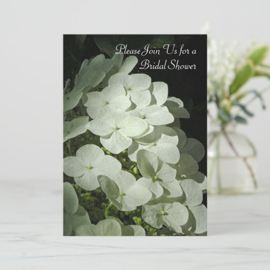 White Hydrangea Bridal Dusche Einladung (Stehend Vorderseite)