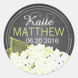 White Hydrangea Chalkboard Wedding Label Runder Aufkleber