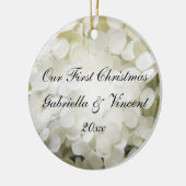 White Hydrangea Erstes Weihnachtsfest Foto Keramik Ornament (Links)