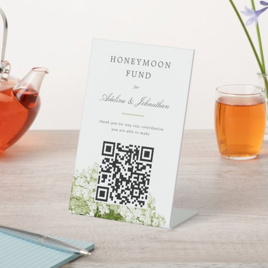 White Hydrangea Honeymoon Fund Donation Sign Sockelschild (In SItu)