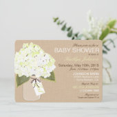 White Hydrangea Mason Jar Rustic Baby Dusche Einladung (Stehend Vorderseite)