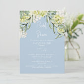 White Hydrangea Sky Blue Brautparty Einladung (Stehend Vorderseite)