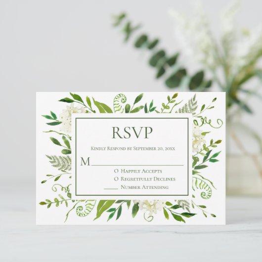 White Hydrangeas Floral Water Wedding RSVP Karte (Stehend Vorderseite)