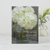 White Hydrangeas Mason Jar Wedding Einladung (Stehend Vorderseite)