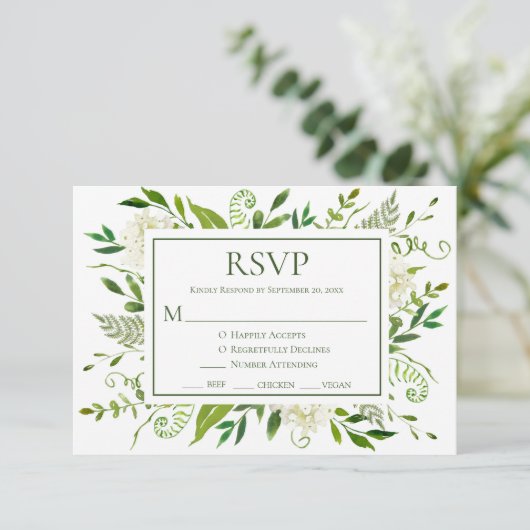 White Hydrangeas Wedding RSVP Karte (Stehend Vorderseite)