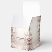 White Ivory Floral Favor Box Geschenkschachtel (Geöffnet)
