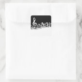 White Jumbled Musical Notes on Black Quadratischer Aufkleber (Tasche)