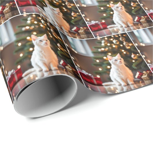 White Kitten by Christmas Tree Geschenkpapier (Rolleneckpunkt)