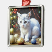 White Kitten Spiel mit Gold Weihnachtsschmuck (Links)