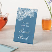 White Lace auf Blue Gast Book Sockelschild (In SItu)