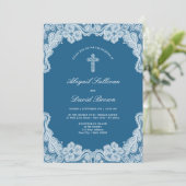 White Lace auf Blue Religious Wedding Einladung (Stehend Vorderseite)