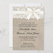 White Lace Look Rustic Burlap Hochzeit Einladung (Vorderseite)