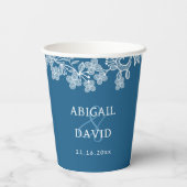 White Lace on Blue Wedding Pappbecher (Rückseite)