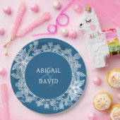 White Lace on Blue Wedding Pappteller (Party)