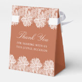 White Lace on Terracotta Religious Wedding Zent Geschenkschachtel (Rückseite)