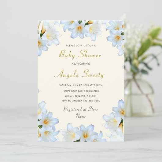 White Lilies Baby Shower Einladung mit QR Code (Stehend Vorderseite)