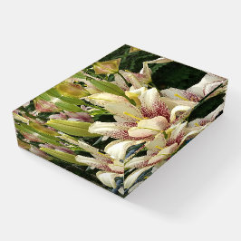 White Lilies Rectangle Briefbeschwerer