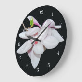 White Magnolia Große Wanduhr (Winkel)
