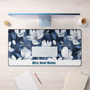 White Magnolia Muster auf Mitternachtschiffon Schreibtischunterlage