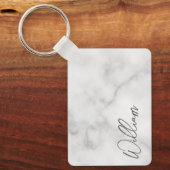 White Marble Moderne Script Personalisiert Name Ke Schlüsselanhänger (Vorderseite)
