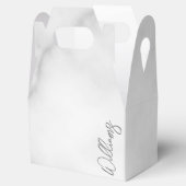 White Marble Modernes Script Personalisiert Name Geschenkschachtel (Geöffnet)