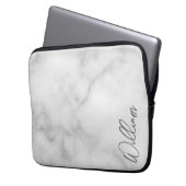 White Marble Modernes Script Personalisiert Name Laptopschutzhülle (Vorderseite Links)