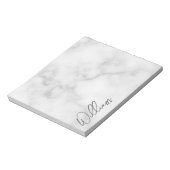 White Marble Modernes Script Personalisiert Name Notizblock (Rotiert)