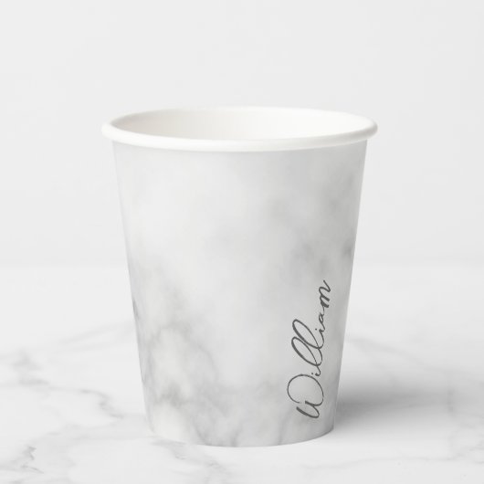 White Marble Modernes Script Personalisiert Name Pappbecher (Vorderseite)
