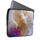 White Marble Swirl with Liquid Gold Laptopschutzhülle (Vorne Rechts)