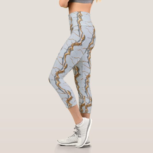 White Marble Texture with Cracked Gold Veins Capri Leggings (Links)
