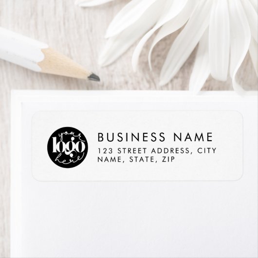 White Minimal Custom Business Logo-Rücksendeadress (Insitu)
