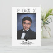 White Minimal Trendy Abschluss Foto (in beliebiger Einladung (Stehend Vorderseite)