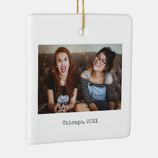 White Minimalist Foto von Keepsake Christmas Keramikornament (Rechts)