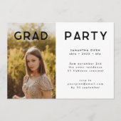 White Modern Elegante Botanicals Grad Foto Party Einladung (Vorderseite)