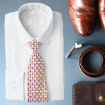 White Modern Geometric Muster Neck Tie Krawatte<br><div class="desc">Die White Modern Geometric Pattern Neck Tie zeichnet sich durch ein elegantes und stilvolles,  modernes geometrisches Muster in einem weißen Hintergrund aus. Ideal für Hochzeiten,  Trauzeugen,  Vatertag,  Geburtstagsgeschenk für Vater oder Opa und vieles mehr. Entworfen von ©Evco Studio www.zazzle.com/store/evcostudio</div>