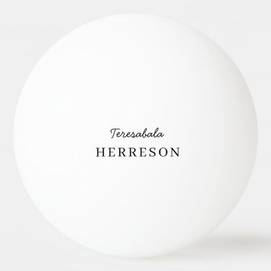 White Monogram Modern Minimalist Stylish Design Tischtennisball (Vorderseite)