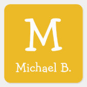 White Monogram und Name auf Honey Senard Yellow Quadratischer Aufkleber (Vorderseite)