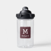 White Monogram und Name on Dusty Burgundy Trinkflasche (Rückseite)