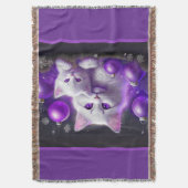 White Mother Cat and Kitten Lila Weihnachtslandsch Decke (Vorderseite Vertikal)