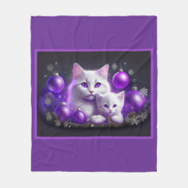 White Mother Cat and Kitten Lila Weihnachtslandsch Fleecedecke