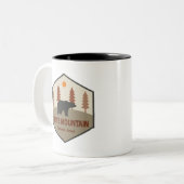 White Mountain National Forest Bear Zweifarbige Tasse (Vorderseite Links)