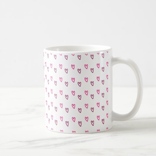White Mug – Small Pink Hollow Hearts Pattern Kaffeetasse (Rechts)