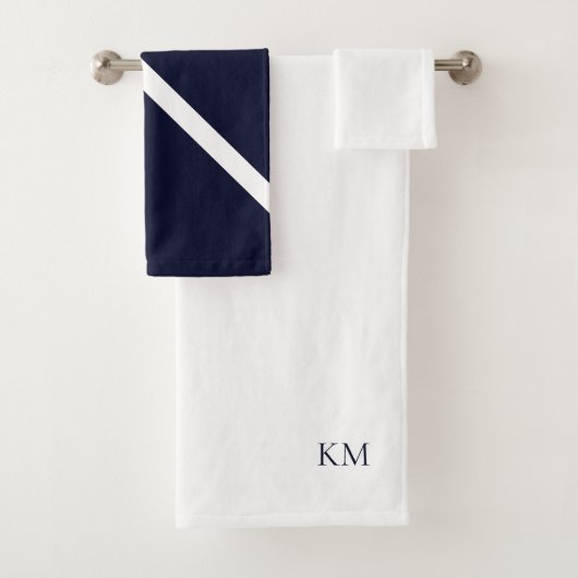 White & Navy Monogram Wedding Bath Handtuch Set (Insitu)