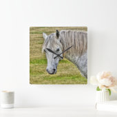 White New Forest Pony Wild Horse Quadratische Wanduhr (Zuhause)