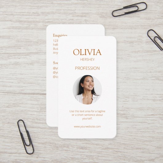 White / Ochre Foto Social QR Code Visitenkarte (Vorderseite/Rückseite Beispiel)